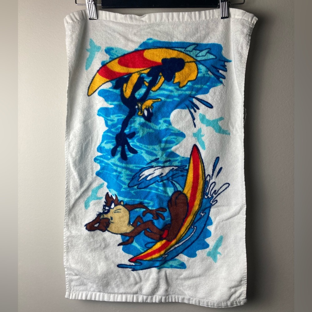 Looney Tunes Hand and Face Towel Set